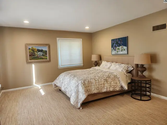 Photo of 12 Downing Rd, Hutchinson, KS