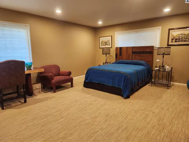 Photo of 12 Downing Rd, Hutchinson, KS
