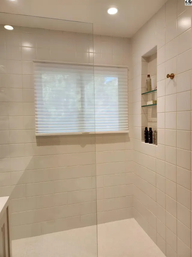 Photo of 12 Downing Rd, Hutchinson, KS