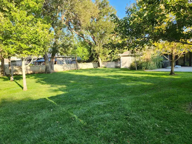Photo of 12 Downing Rd, Hutchinson, KS