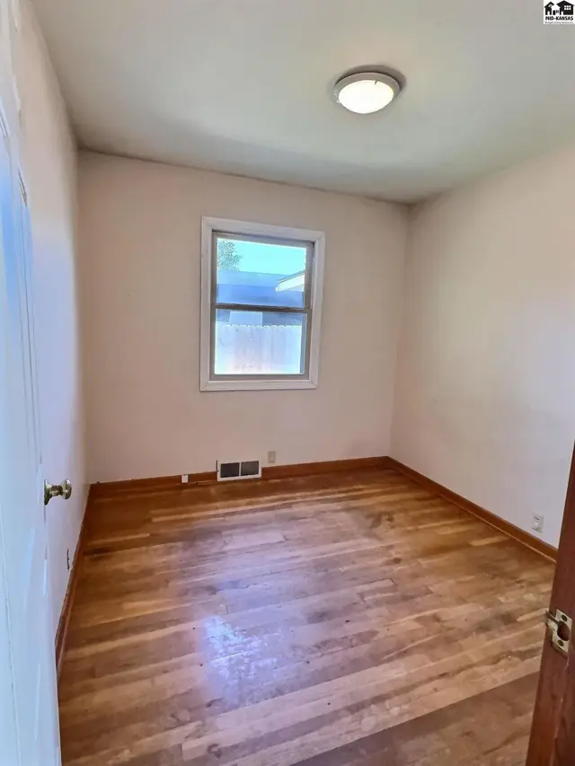 Photo of 921 Lawrence, Pratt, KS
