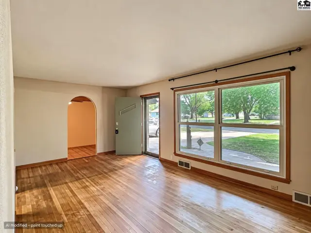Photo of 921 Lawrence, Pratt, KS