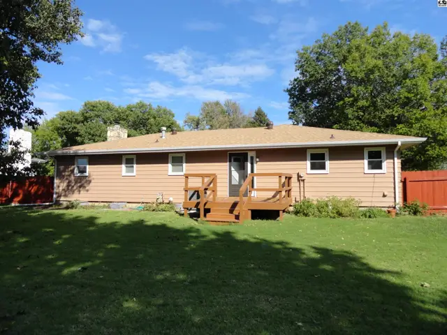 Photo of 1621 Suncrest Drive, McPherson, KS