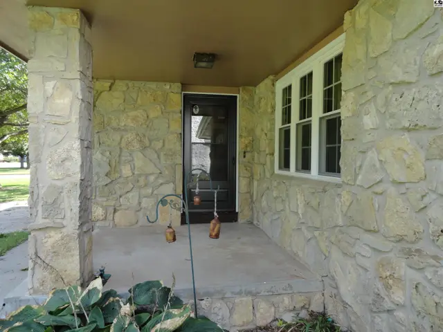 Photo of 1621 Suncrest Drive, McPherson, KS