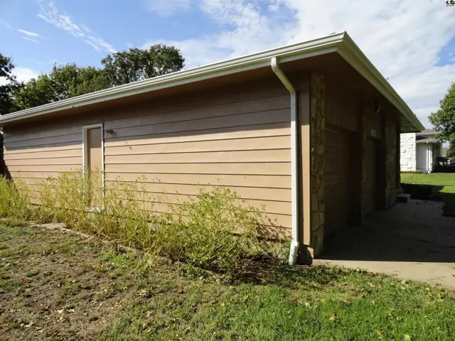 Photo of 1621 Suncrest Drive, McPherson, KS