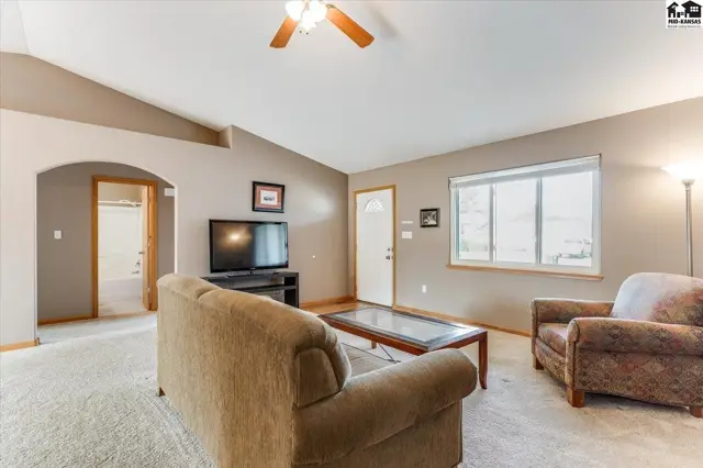 Photo of 3402 Amanda St, Hutchinson, KS