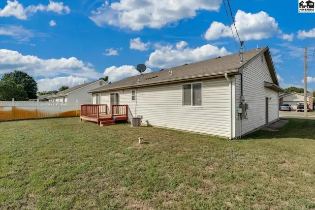 Photo of 3402 Amanda St, Hutchinson, KS