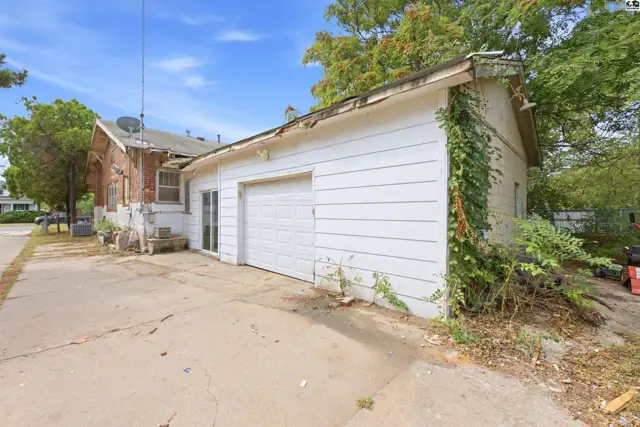 Photo of 510 W Sherman Ave, Hutchinson, KS