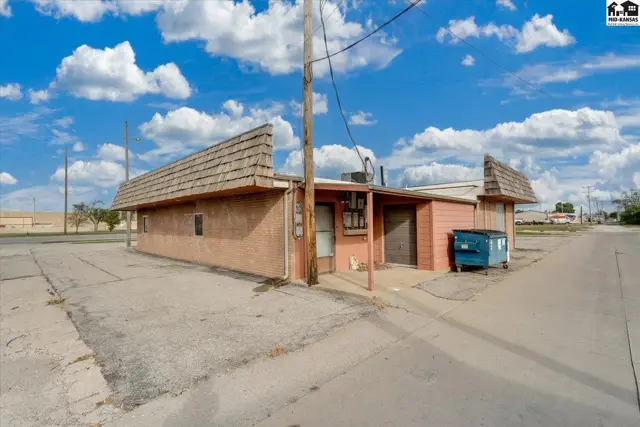 Photo of 22 N Main, South Hutchinson, KS