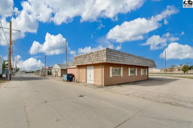 Photo of 22 N Main, South Hutchinson, KS