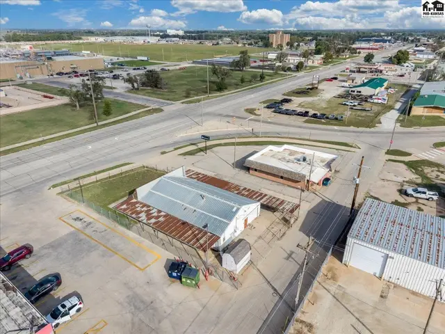 Photo of 12 N MAIN, South Hutchinson, KS