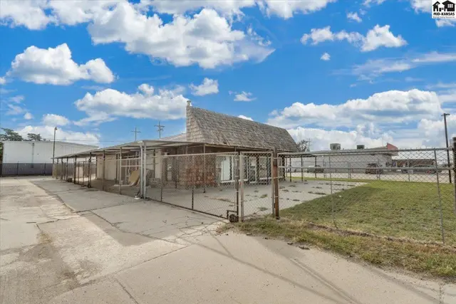 Photo of 12 N MAIN, South Hutchinson, KS
