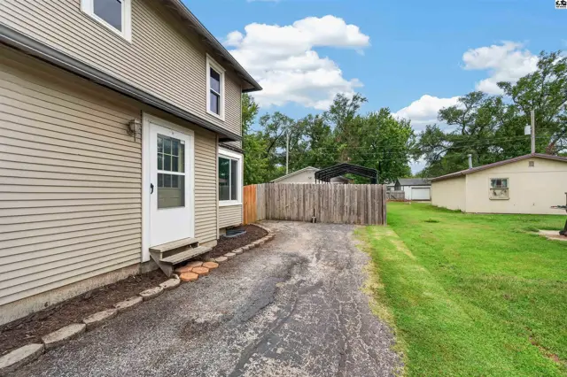 Photo of 1012 S Elm St, McPherson, KS