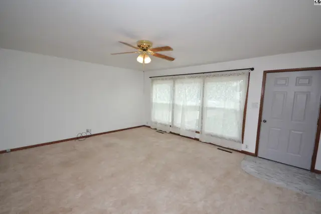 Photo of 601 Westridge Dr, Hutchinson, KS