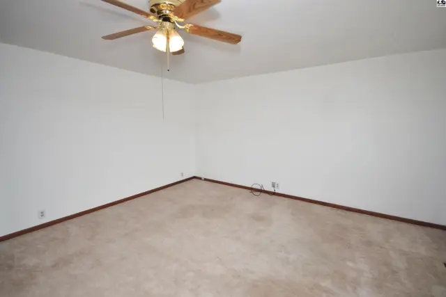 Photo of 601 Westridge Dr, Hutchinson, KS