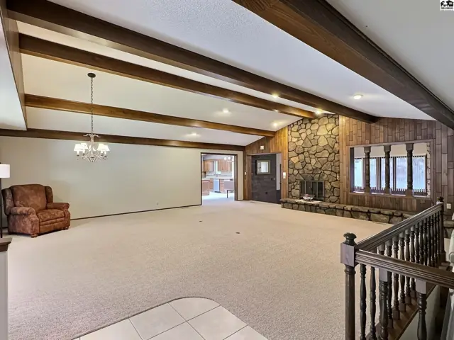 Photo of 3 Tanglewood Ln, Hutchinson, KS