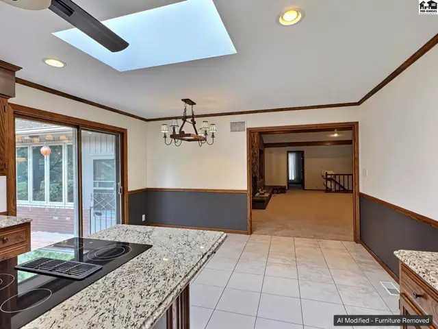 Photo of 3 Tanglewood Ln, Hutchinson, KS