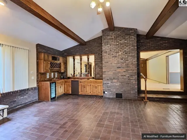 Photo of 3 Tanglewood Ln, Hutchinson, KS