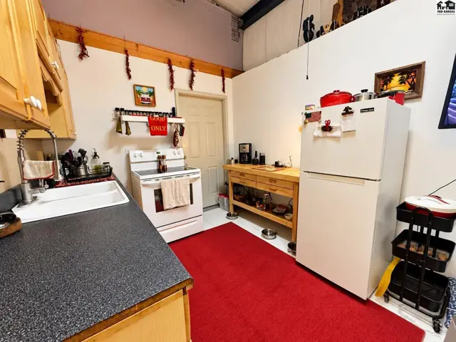 Photo of 1005 Avenue T, Alden, KS