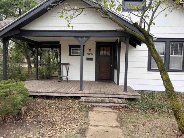 Photo of 320 E lyon, Lyons, KS