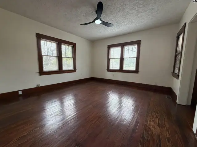 Photo of 320 E lyon, Lyons, KS