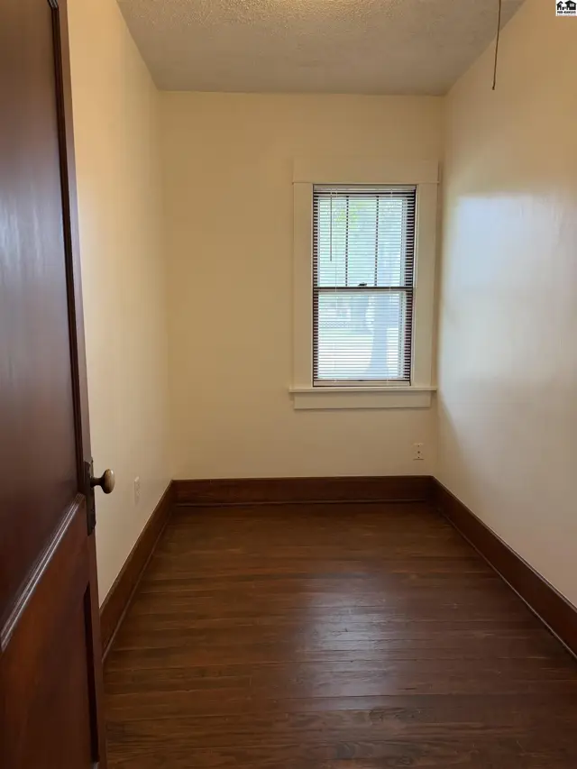 Photo of 320 E lyon, Lyons, KS