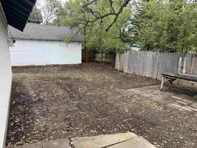 Photo of 320 E lyon, Lyons, KS