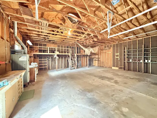 Photo of 207 S Park Ave, Pretty Prairie, KS