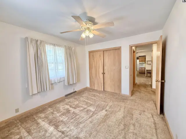 Photo of 207 S Park Ave, Pretty Prairie, KS