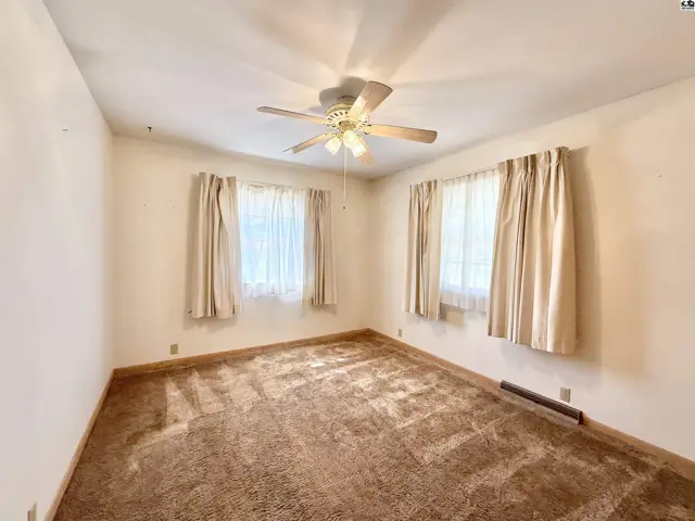 Photo of 207 S Park Ave, Pretty Prairie, KS