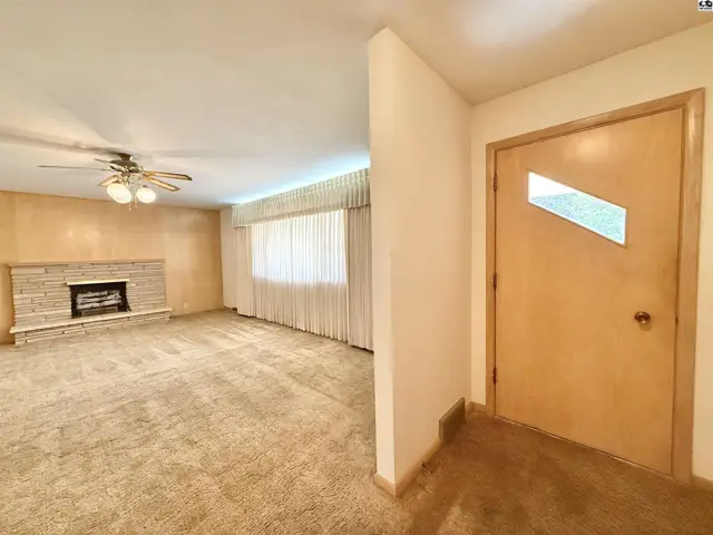 Photo of 207 S Park Ave, Pretty Prairie, KS