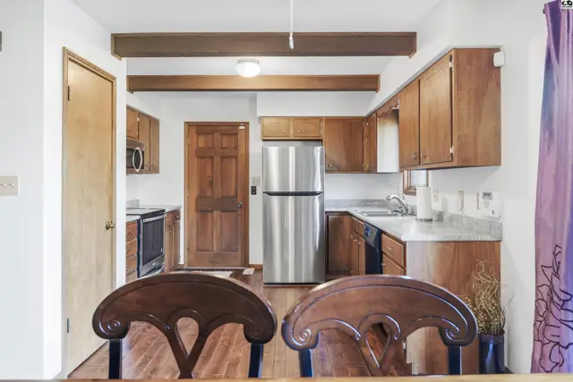 Photo of 810 W 25th Ave, Hutchinson, KS