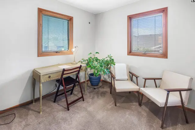 Photo of 810 W 25th Ave, Hutchinson, KS