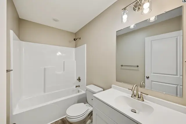 Photo of 1226 Steve Hawley Ln, Salina, KS