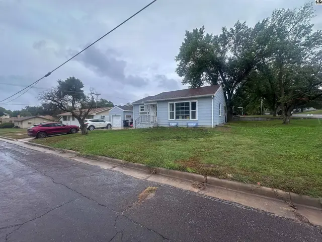 Photo of 425 W 6th St, Pratt, KS