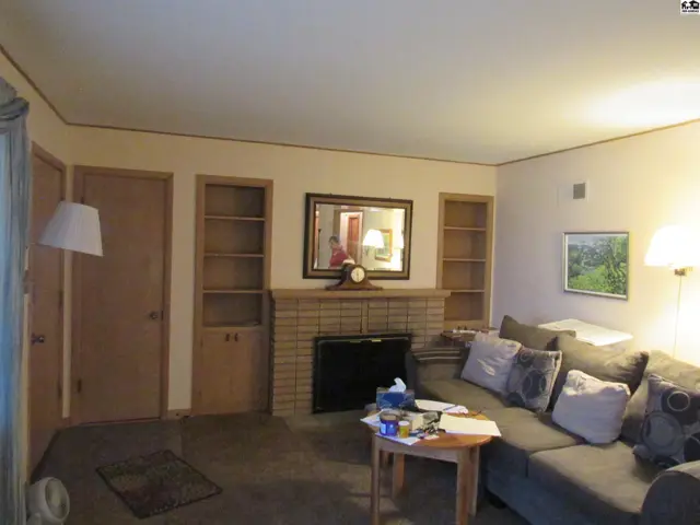 Photo of 5 Faircrest Dr, Hutchinson, KS