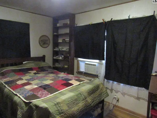 Photo of 5 Faircrest Dr, Hutchinson, KS