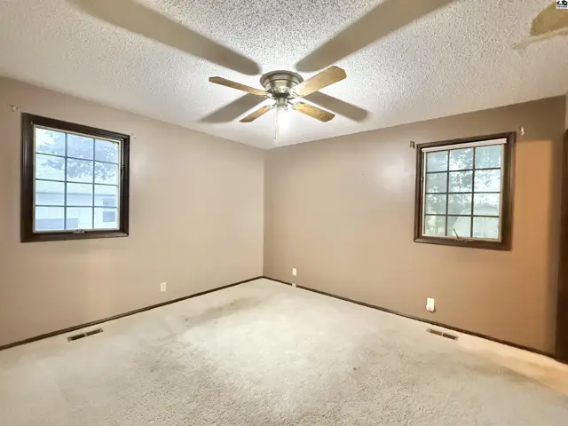 Photo of 4109 Quivira Rd, Hutchinson, KS