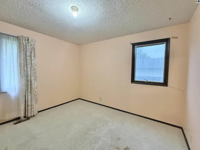 Photo of 4109 Quivira Rd, Hutchinson, KS