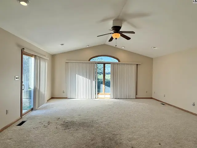 Photo of 4109 Quivira Rd, Hutchinson, KS