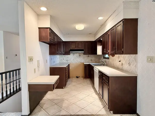 Photo of 4109 Quivira Rd, Hutchinson, KS