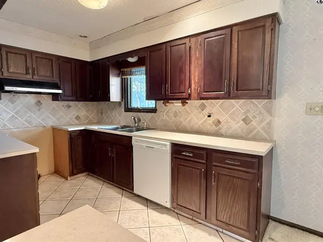 Photo of 4109 Quivira Rd, Hutchinson, KS