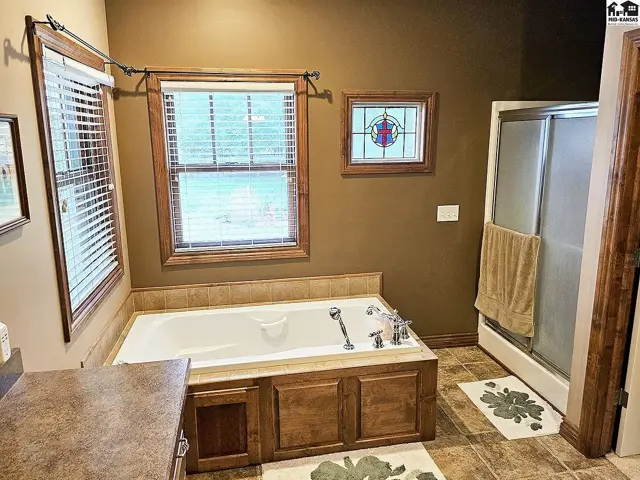Photo of 121 W. Grove St, Canton, KS