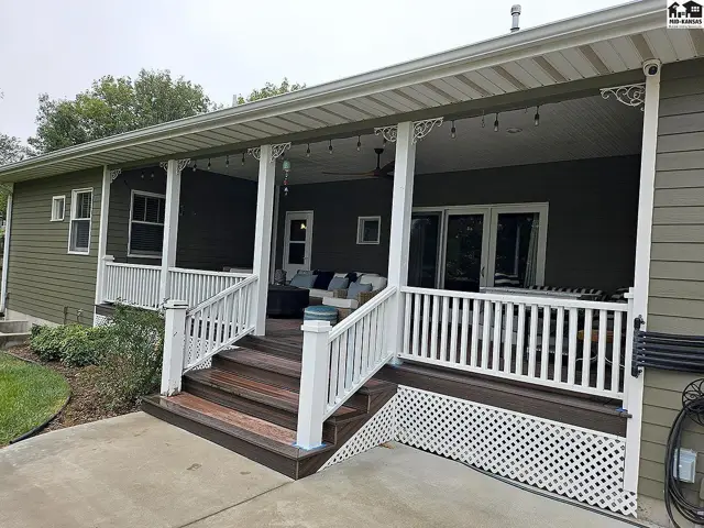 Photo of 121 W. Grove St, Canton, KS