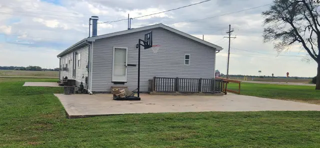 Photo of 2414 E Wasp Rd, Hutchinson, KS