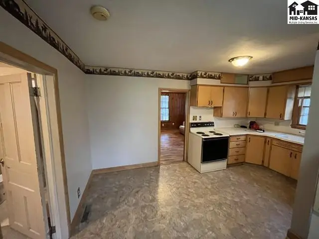 Photo of 801 S Ash St, McPherson, KS