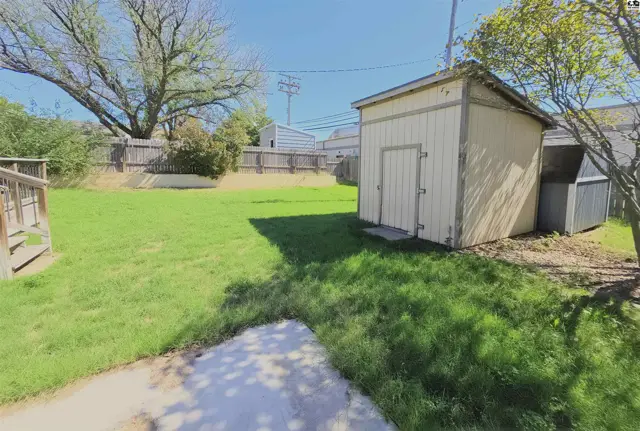 Photo of 1013 Random Rd, Pratt, KS