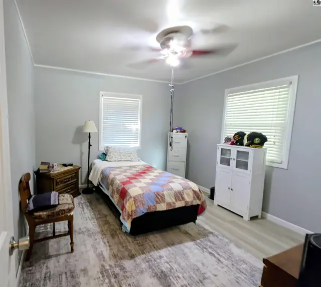 Photo of 1013 Random Rd, Pratt, KS