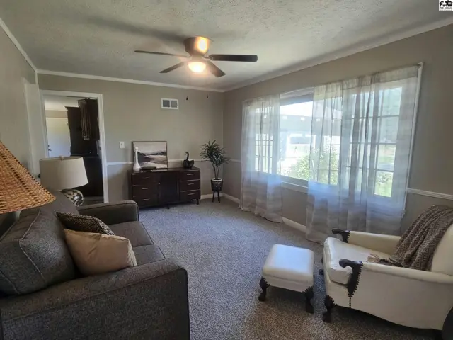 Photo of 2809 N King St, Hutchinson, KS