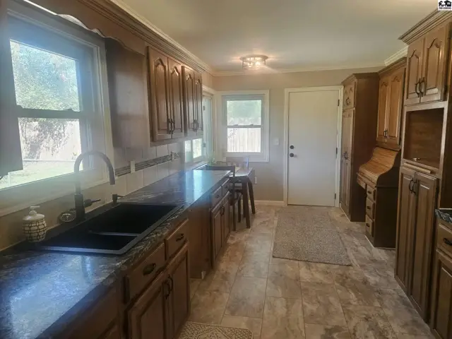 Photo of 2809 N King St, Hutchinson, KS